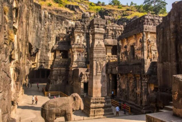 Full Maharashtra Darshan package 5N6D